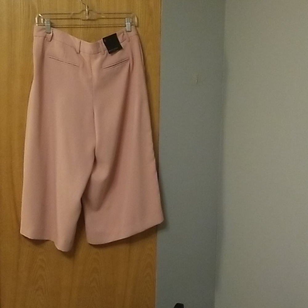 Pants - Picture 4 of 4